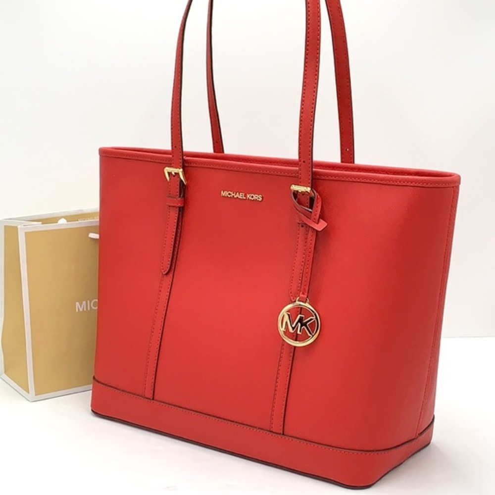 MICHAEL KORS
Jet Set Travel Large Saffiano Leather Top Zip Shoulder Tote… - Picture 1 of 13